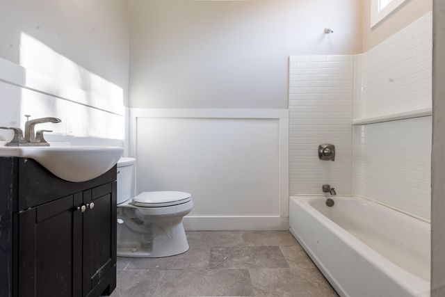 381 Fountain Lake Drive, Eutawville, SC 29048