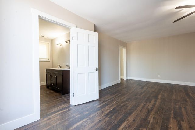 381 Fountain Lake Drive, Eutawville, SC 29048