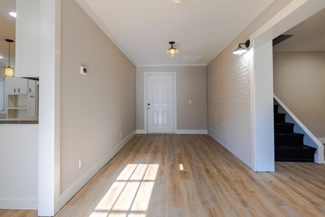 381 Fountain Lake Drive, Eutawville, SC 29048