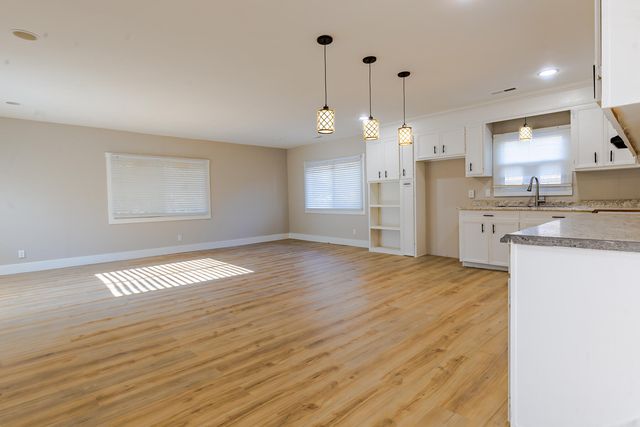 381 Fountain Lake Drive, Eutawville, SC 29048