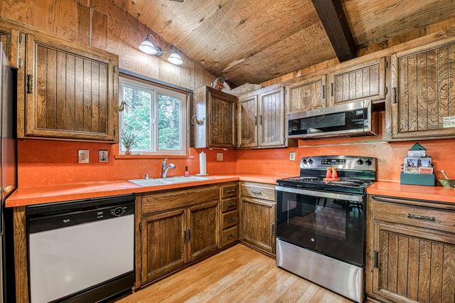 44261 Shaver Lake Road, Shaver Lake, CA 93664