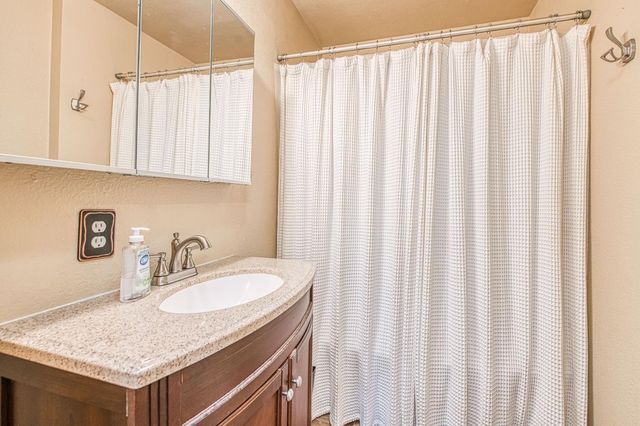 44261 Shaver Lake Road, Shaver Lake, CA 93664