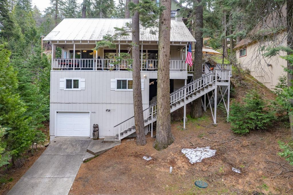 44261 Shaver Lake Road, Shaver Lake, CA 93664