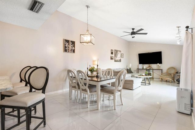 4643 Holly Lake Drive, Lake Worth, FL 33463