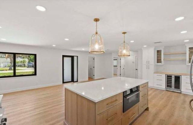 128 W Norfolk Road, Jupiter, FL 33469