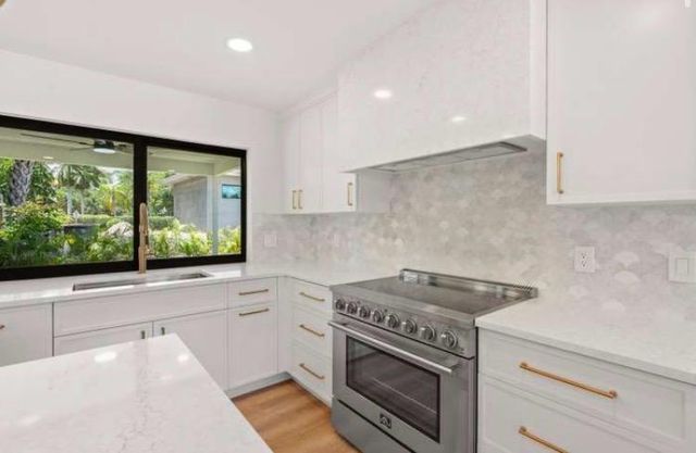 128 W Norfolk Road, Jupiter, FL 33469