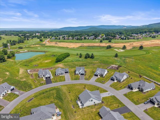 4633 RANGE RUNNER DR, Fayetteville, PA 17222