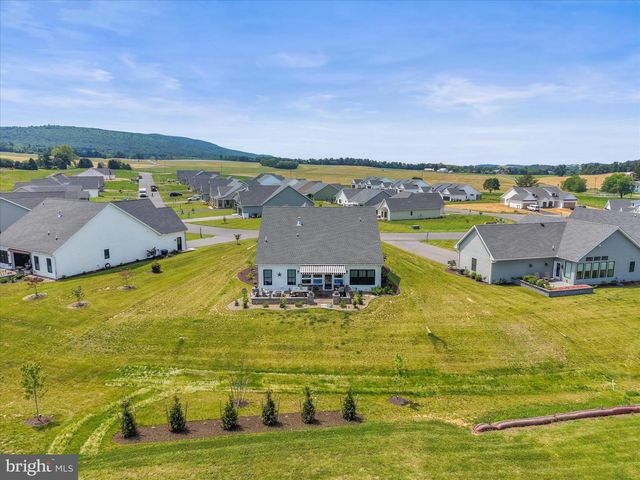 4633 RANGE RUNNER DR, Fayetteville, PA 17222