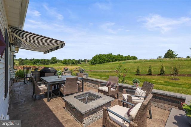 4633 RANGE RUNNER DR, Fayetteville, PA 17222