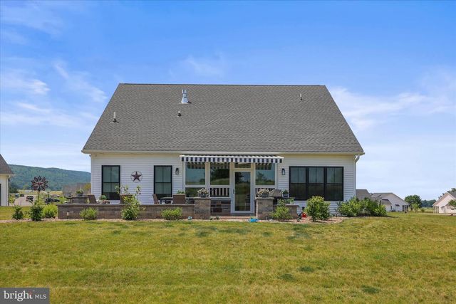 4633 RANGE RUNNER DR, Fayetteville, PA 17222