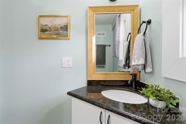 1642 Washington Avenue, Charlotte, NC 28216