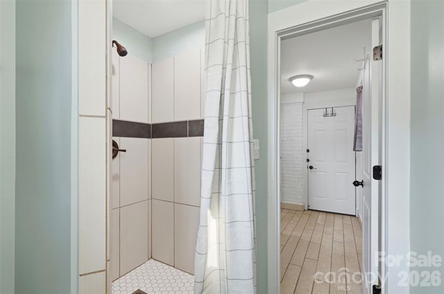 1642 Washington Avenue, Charlotte, NC 28216