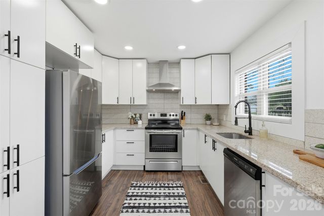 1642 Washington Avenue, Charlotte, NC 28216