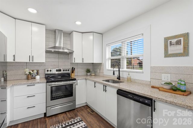 1642 Washington Avenue, Charlotte, NC 28216