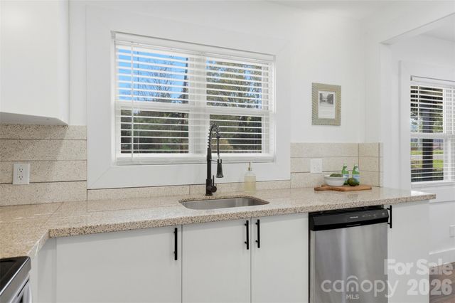 1642 Washington Avenue, Charlotte, NC 28216