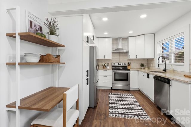 1642 Washington Avenue, Charlotte, NC 28216