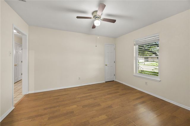 4530 Snead Dr, Corpus Christi, TX 78413