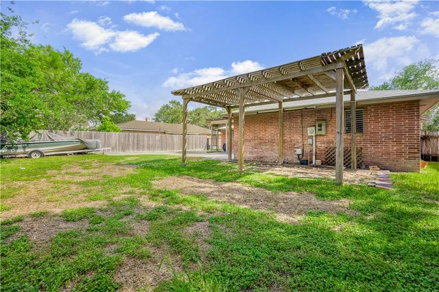 4530 Snead Dr, Corpus Christi, TX 78413
