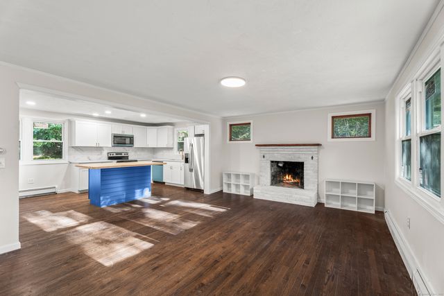 27 Woodland Drive, Salem, CT 06420