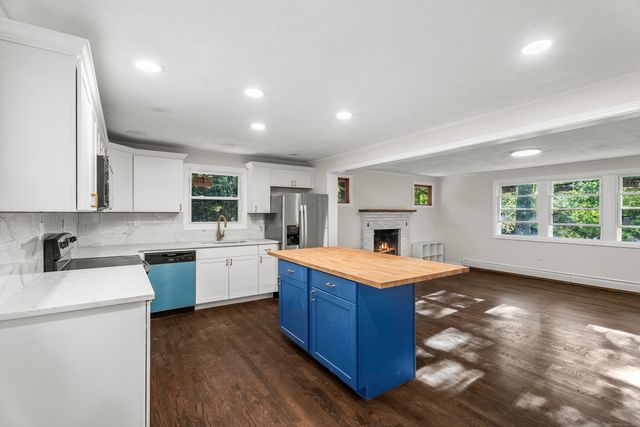 27 Woodland Drive, Salem, CT 06420