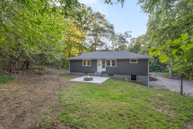 27 Woodland Drive, Salem, CT 06420