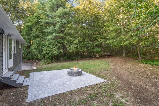 27 Woodland Drive, Salem, CT 06420