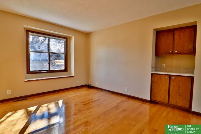 2966 Martha Street, Omaha, NE 68105