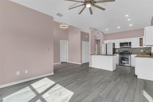 707 HAMILTON STREET, New Smyrna Beach, FL 32168