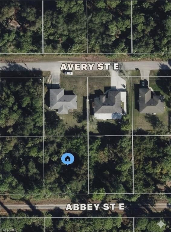 913 ABBEY ST E, LEHIGH ACRES, FL 33974 — photo 2
