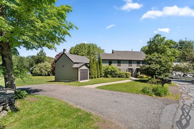 11 Old Cmn, Millbury, MA 01527