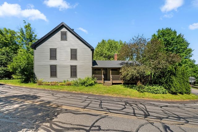 11 Old Cmn, Millbury, MA 01527