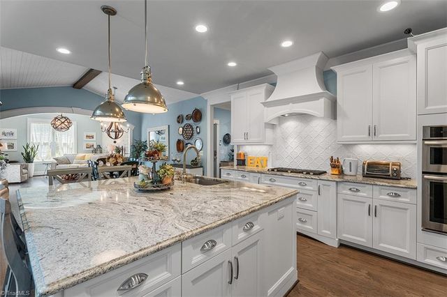 5405 Briardenn Court, Summerfield, NC 27358