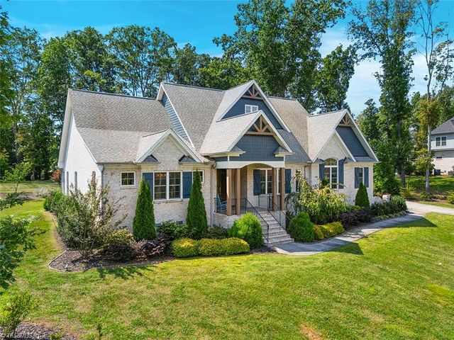 5405 Briardenn Court, Summerfield, NC 27358