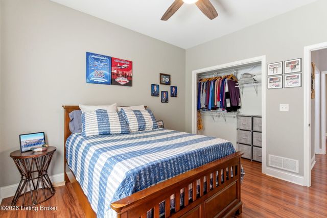 2718 Windsor Forest Dr, Louisville, KY 40272