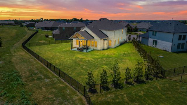 317 St Paul Court, Heath, TX 75126