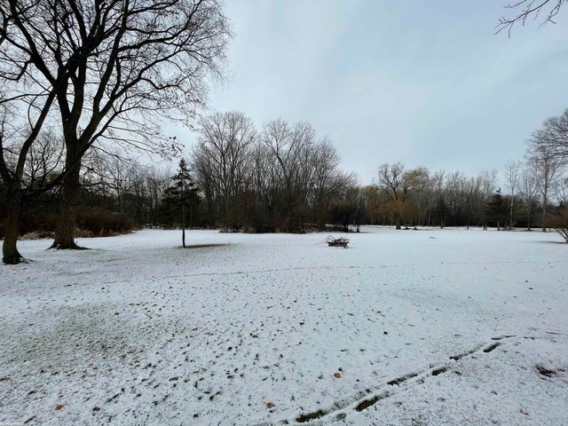 42041 Little Road, Clinton Twp, MI 48036