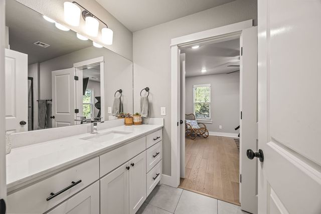 793 S Jagger Lane, Fayetteville, AR 72701