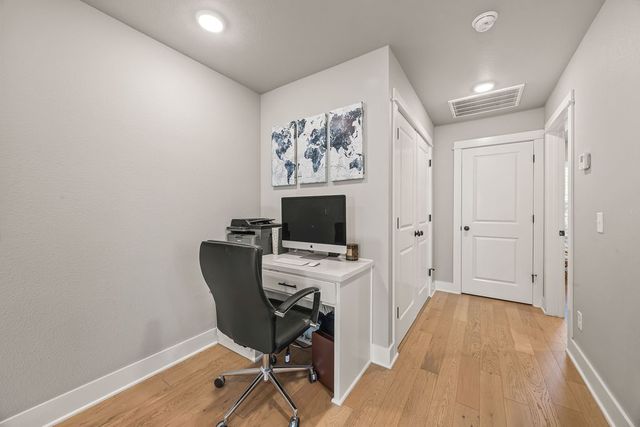 793 S Jagger Lane, Fayetteville, AR 72701