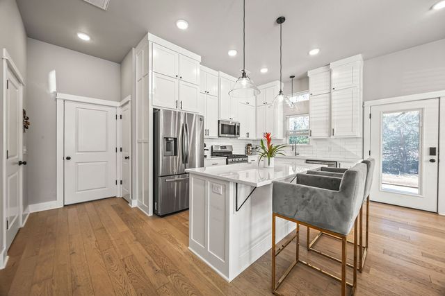 793 S Jagger Lane, Fayetteville, AR 72701