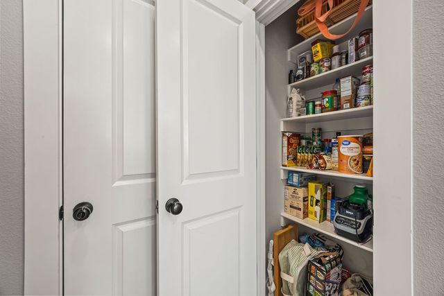 793 S Jagger Lane, Fayetteville, AR 72701