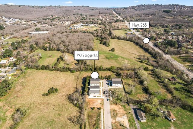 793 S Jagger Lane, Fayetteville, AR 72701