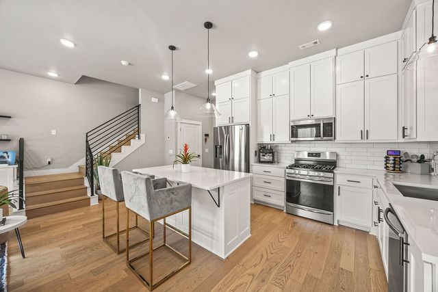 793 S Jagger Lane, Fayetteville, AR 72701