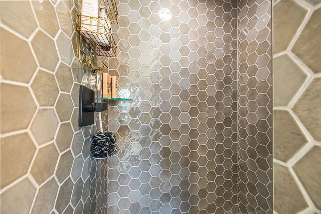 793 S Jagger Lane, Fayetteville, AR 72701