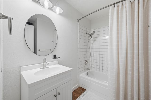 1453 Hampton Road, Grapevine, TX 76051