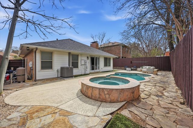 1453 Hampton Road, Grapevine, TX 76051