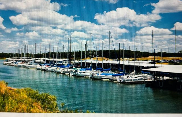 1453 Hampton Road, Grapevine, TX 76051