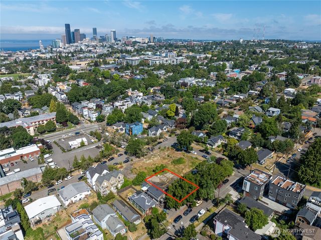 811 29th Avenue S, Seattle, WA 98122