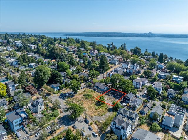 811 29th Avenue S, Seattle, WA 98122