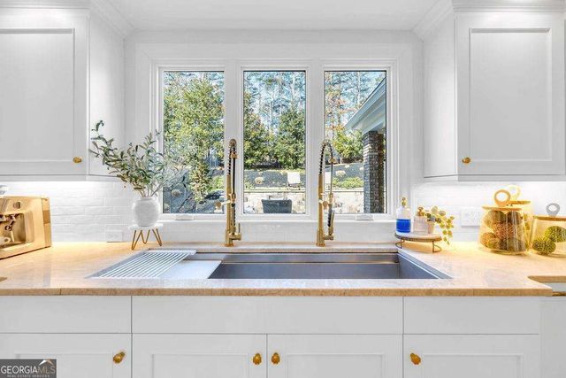 1450 Northwold Drive, Sandy Springs, GA 30350