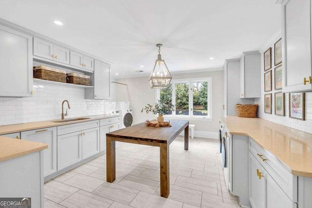 1450 Northwold Drive, Sandy Springs, GA 30350